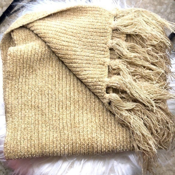 modena Accessories - MODENA SCARF | Soft Beige Modena Fringe Scarf - One Size.